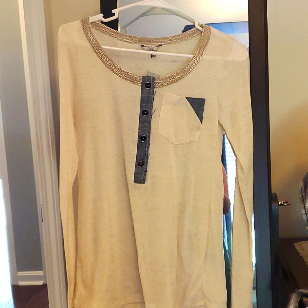 BKE long sleeve top